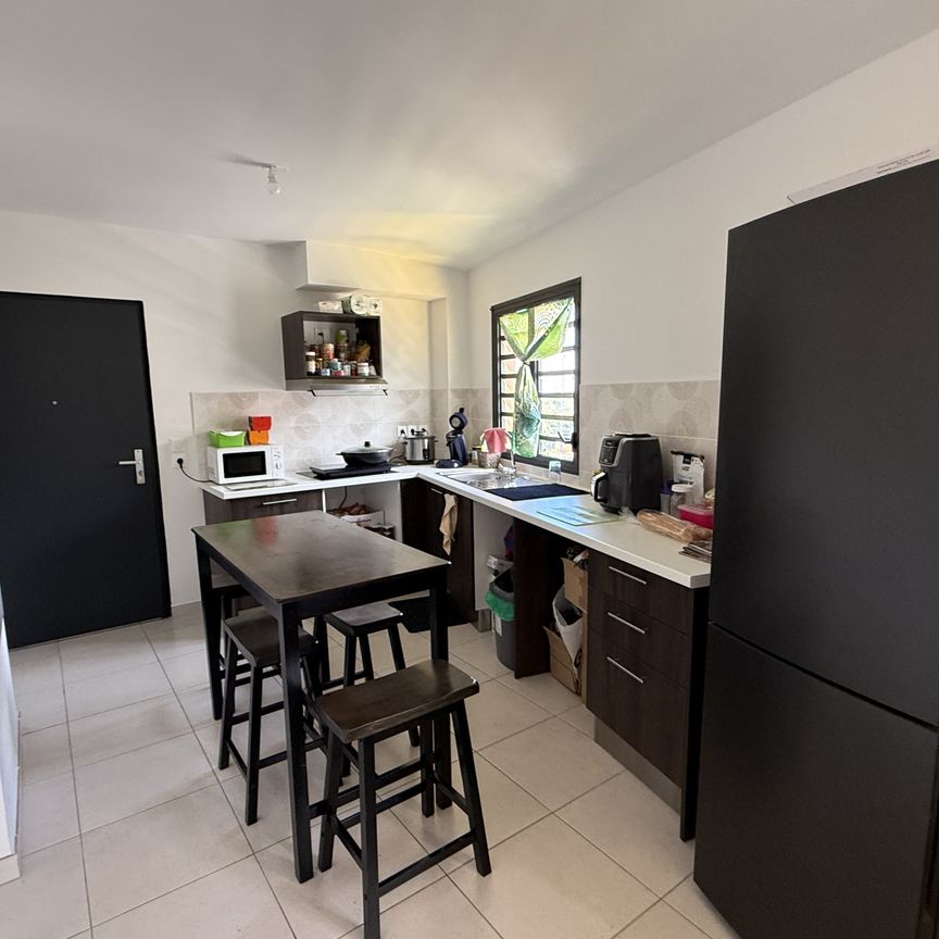 Location Appartement 2 pièces 46m² ST DENIS 97490 - Photo 1