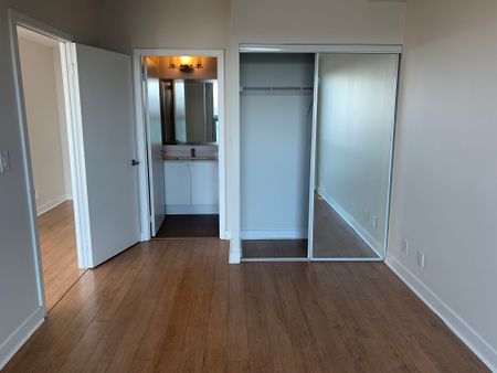 For Lease - 3985 Grand Park Drive Unit# Lph2705, Mississauga, Ontario - Photo 4