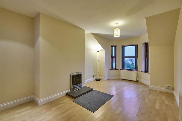 Apt 5 1 Station Square, Bridge Road, Helen's Bay, Bangor, BT19 1TN - Photo 1