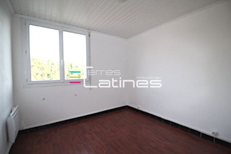 Location Appartement 2 pièces 41m² NIMES 30000 - Photo 2
