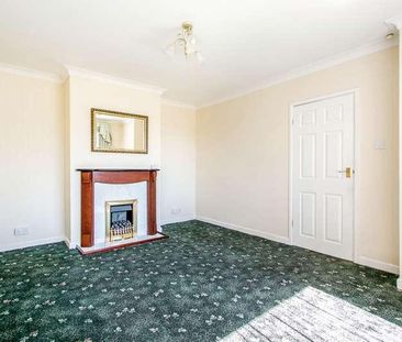 Blenheim Crescent, Hordle, SO41 - Photo 2