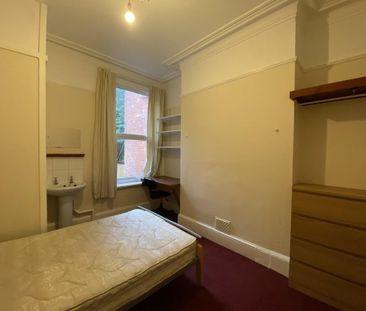 6 bedroom terraced house to rent - Photo 5