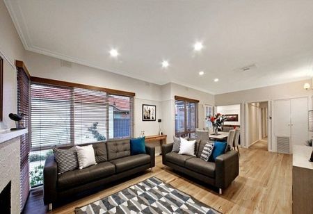 24 Luckins Road, Bentleigh - Photo 2
