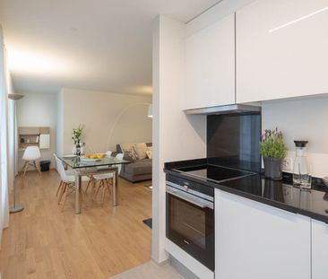 Moderne, möblierte 2.5-Zimmer-Wohnung mit Balkon in Zürich Wiedikon - Photo 3