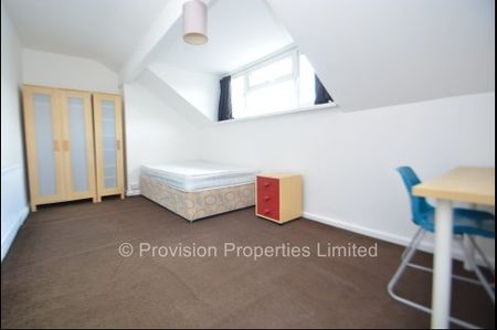 6 Bedroom Houses in Hyde Park, Leeds University - Photo 2