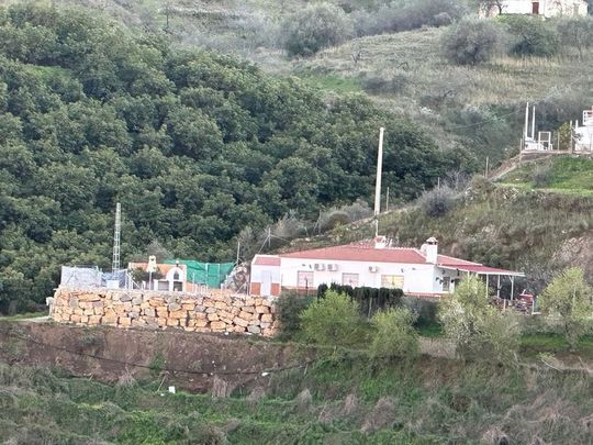 Alquiler de finca rústica en Arenas - Photo 1