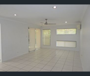 2/10 Fitzpatrick Street, Walkerston, Qld 4751 - Photo 5