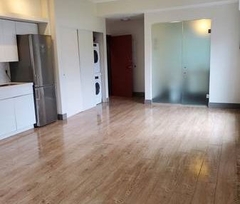 Newly Renovated Studio Apartment - Starting at $1800 - Photo 1