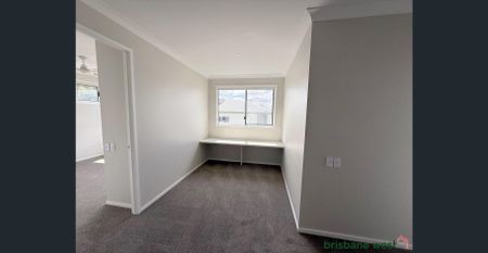 STUNNING FAMILY HOME - Photo 5