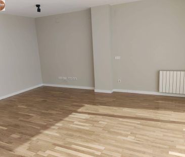 3 room luxury Apartment for rent in Valencia - Photo 3