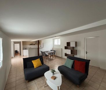 Location Appartement 3 pièces 61m² CHERBOURG-EN-COTENTIN 50100 - Photo 2