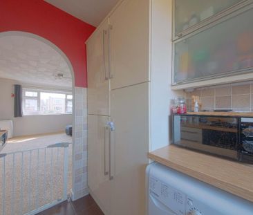 2 bedroom maisonette to rent - Photo 6