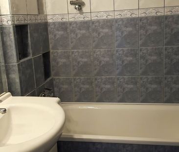Gazdagréten 1+2 szobás panel lakás, remek elosztással kiadó - Photo 4