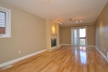 For Lease - 4165 Quaker Hill Drive, Mississauga, Ontario - Photo 4