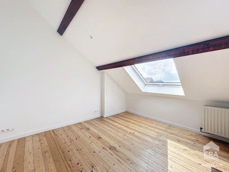 SCHAERBEEK - PRACHTIG DUPLEX MET 3 SLAAPKAMERS + TERRAS - Foto 3