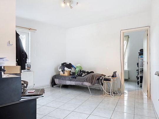 Appartement met één slaapkamer in Morlanwelz - Photo 1
