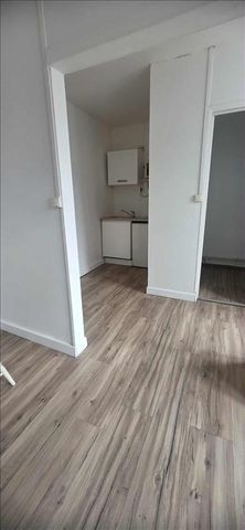 1 pièce - Meublé - 20 m² - 2ème étage - Colocation non autorisée - Photo 4