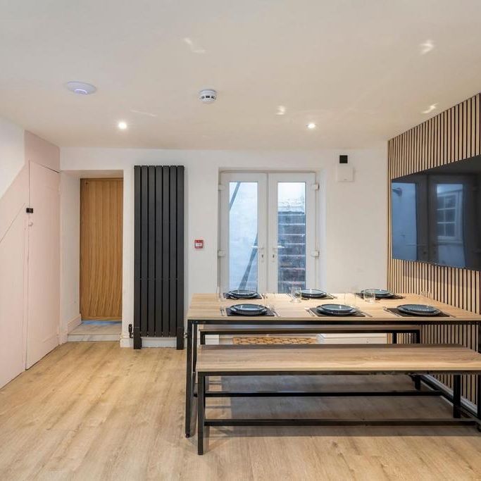 Studio to rent - Photo 1