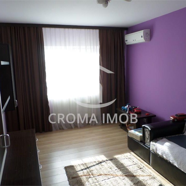 Inchiriere apartament 3 camere in Ploiesti, zona Mihai Bravu - Fotografie 1