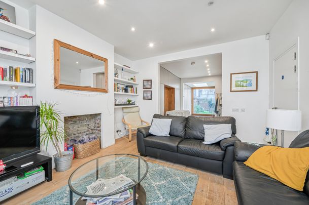 Kings Avenue, Clapham, London, SW4 - Photo 1