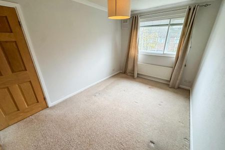 3 bedroom end of terrace house to rent - Photo 2