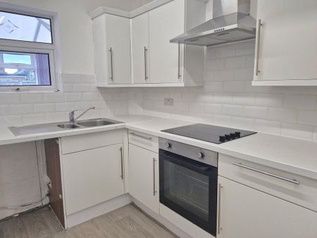 2 bedroom property to rent - Photo 5