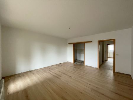 Dresden- Altstadt: Frisch renoviert + Balkon + Aufzug! - Foto 3