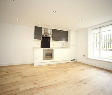 Montpellier Drive, - Photo 5