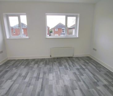 2 bedroom detached house to rent - Photo 3