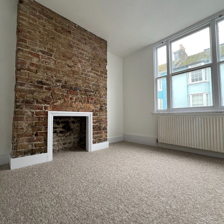 6 Bed Terraced House, Over Street, BN1 - Photo 1