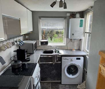 2 bedroom semi-detached house to rent - Photo 1