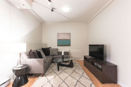 For Lease - 451 Broadview Avenue, Toronto, Ontario - Photo 5