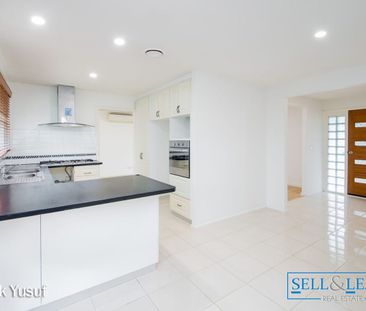 Court Location Convenience with Exceptional Family Space - Photo 2