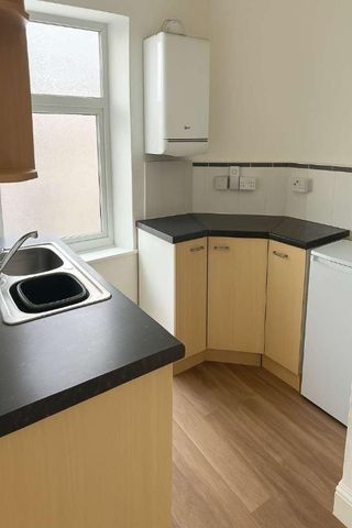 Taylor Street, May Bank, Newcastle Under Lyme, ST5 - Photo 3