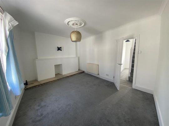 2 bedroom maisonette to rent - Photo 1