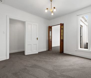 Single Fronted House in Prime South Yarra Location! - Photo 2