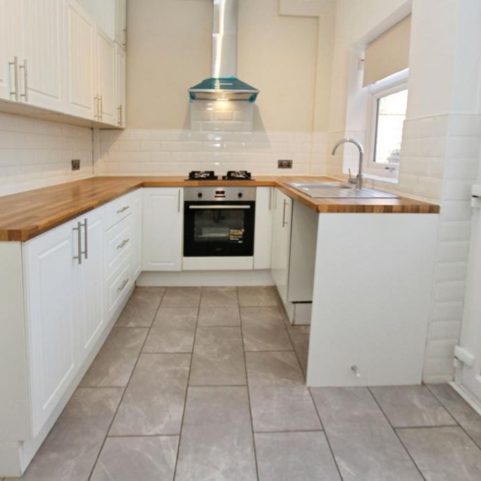 2 bedroom semi-detached house to rent - Photo 1