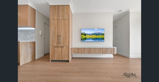 Newly Renovated Three-Bedroom Apartment in a Convenient Marrickville Location - Photo 1