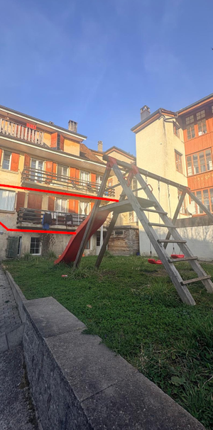 Spacieux 4,5 pièces entièrement rénové avec grand balcon et jardin commun - Photo 1