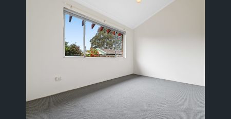 Neat & Tidy 2 Bedroom Villa in Revesby - Photo 4