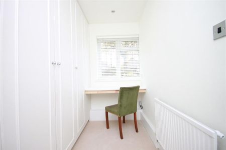 3 bedroom detached bungalow to rent - Photo 5