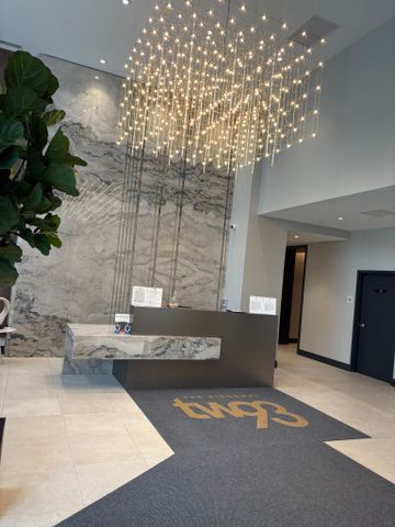 For Lease - 293 The Kingsway N/A Unit# 420, Toronto, Ontario - Photo 2