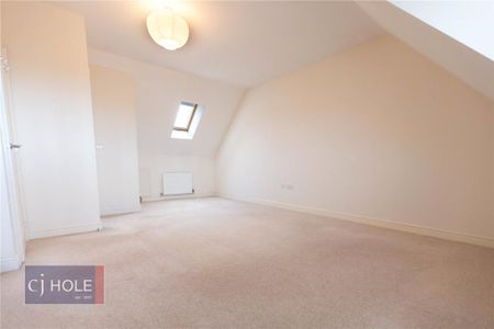 4 bedroom detached house to rent - Photo 5