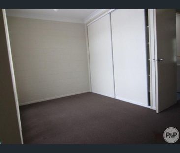 4/34 Park Lane, Hyde Park, Qld 4812 - Photo 3