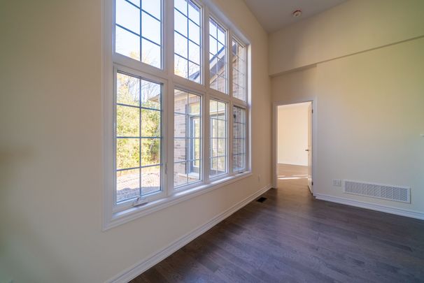 For Lease - 11 East Vista Terrace, Quinte West, Ontario - Photo 1