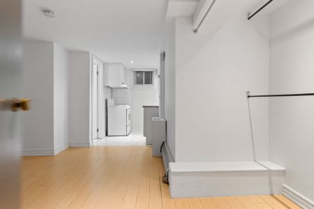 For Lease - 26 Pine Avenue, Toronto, Ontario - Photo 3