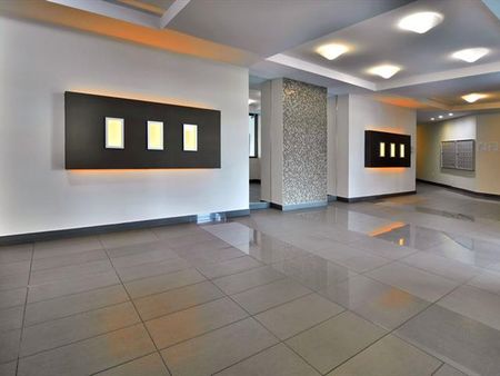 2240 Boul. Thimens - Photo 2