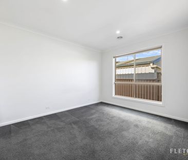 Lovely 3 Bedroom Unit - Photo 4