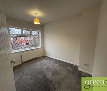 Essex Avenue, Droylsden, Tameside, M43 - Photo 3