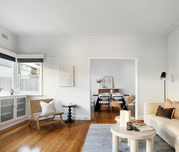 18 Kenilworth Parade, Ivanhoe VIC 3079 - Photo 2